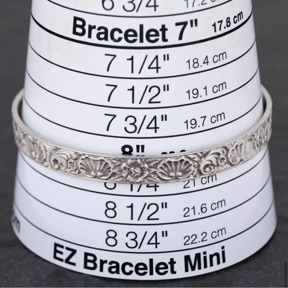 Vintage Sterling Silver clam shell 925 stamped 8” Bangle Bracelet Estate jewelry - Picture 9 of 12